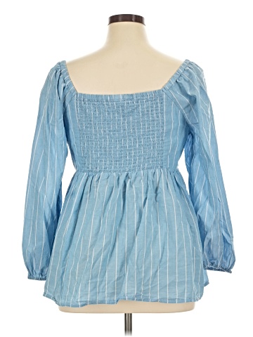 Old Navy - Maternity 3/4 Sleeve Blouse (view 2)