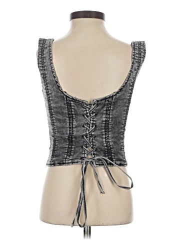Akira Sleeveless Top (view 2)