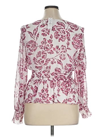 White House Black Market 3/4 Sleeve Blouse (view 2)