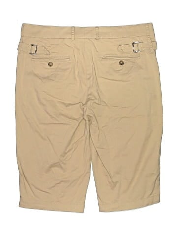 Vince. Khaki Shorts (view 2)