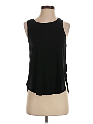 Gap Fit Sleeveless T-Shirt (view 1)