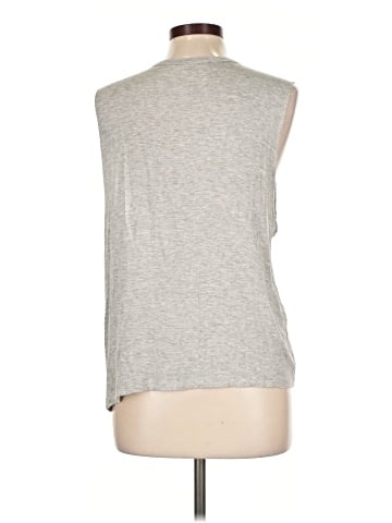 Charlotte Russe Sleeveless T-Shirt (view 2)