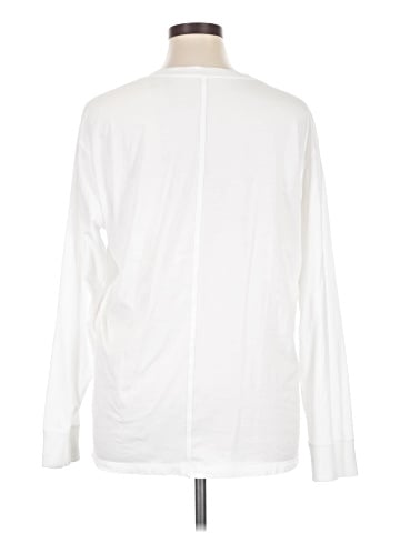 Lululemon Athletica Long Sleeve T-Shirt (view 2)
