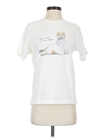 Uniqlo Short Sleeve T-Shirt (view 1)