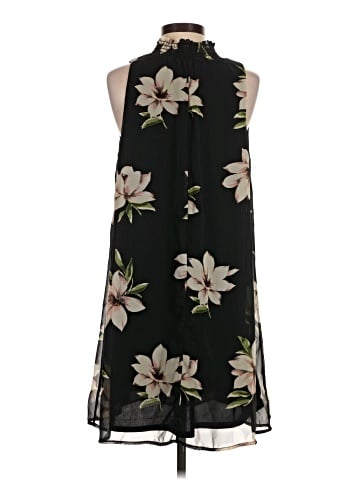 Le Lis Casual Dress (view 2)