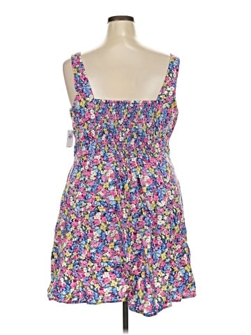 Old Navy Casual Dress (view 2)