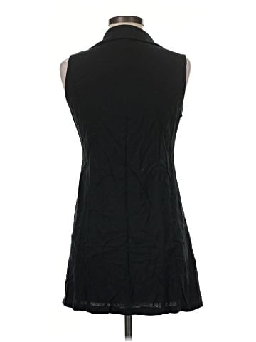 Monteau Sleeveless Button-Down Shirt (view 2)