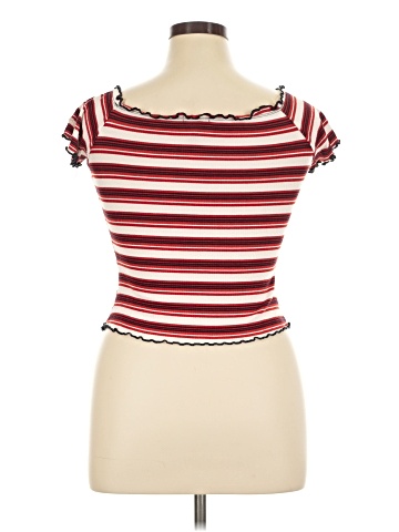 Charlotte Russe Short Sleeve T-Shirt (view 2)