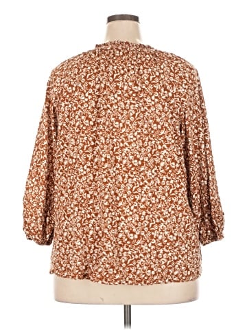 wonderly 3/4 Sleeve Blouse (view 2)