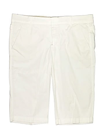 Vince. Khaki Shorts (view 1)