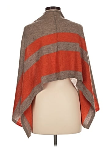 Celeste Poncho (view 2)