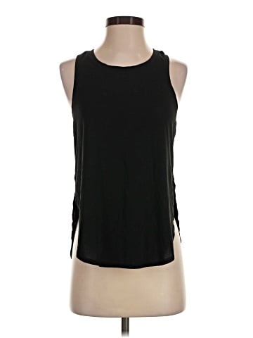 Gap Fit Sleeveless T-Shirt (view 1)