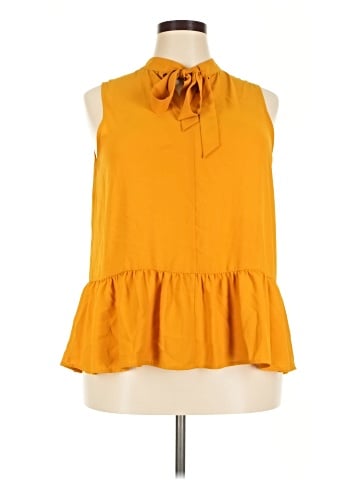 ELOQUII Sleeveless Button-Down Shirt (view 1)