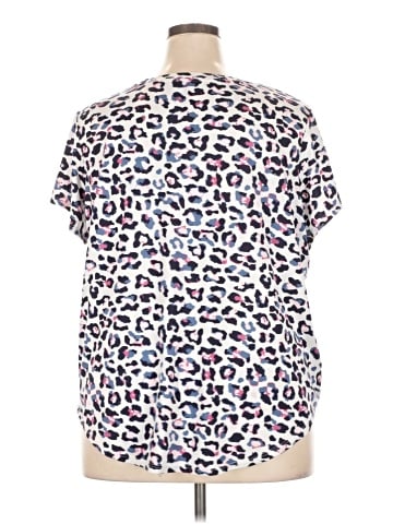 Secret Treasures Short Sleeve T-Shirt (view 2)
