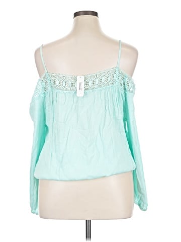 Charming Charlie 3/4 Sleeve Blouse (view 2)