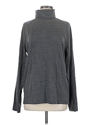 UNTUCKit Long Sleeve Turtleneck (view 1)