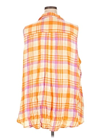 Terra & Sky Sleeveless Button-Down Shirt (view 2)