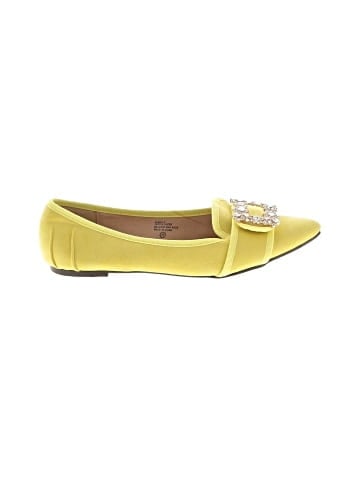 Chase & Chloe Flats (view 1)