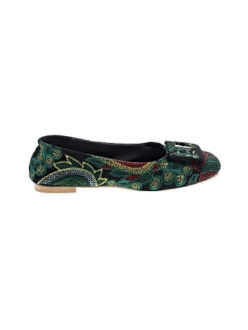 Unbranded Flats (view 1)