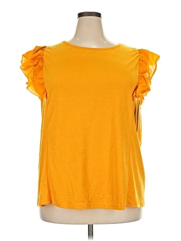 Daisy Fuentes Short Sleeve Top (view 1)