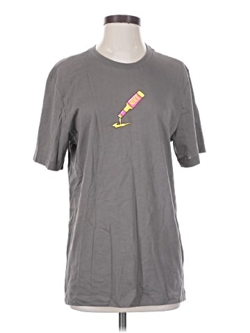 Nike Short Sleeve T-Shirt (view 1)