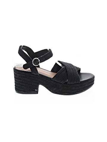 Old Navy Sandals (view 1)