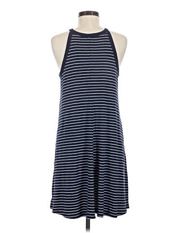 Old Navy Casual Dress (view 2)