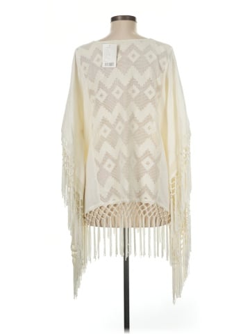 Lilka Poncho (view 2)