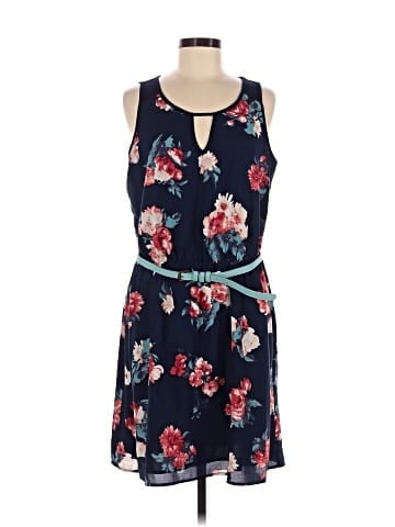 Market and Spruce Casual Dress (view 1)