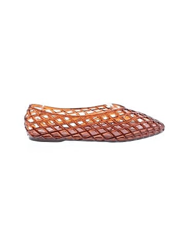 Unbranded Flats (view 1)