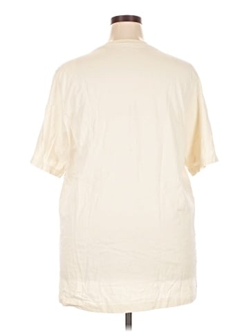 Nike Short Sleeve T-Shirt (view 2)