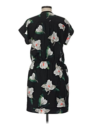 Banana Republic Casual Dress (view 2)