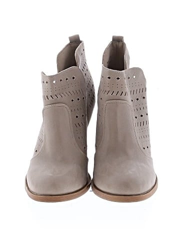 Daisy Fuentes Ankle Boots (view 2)