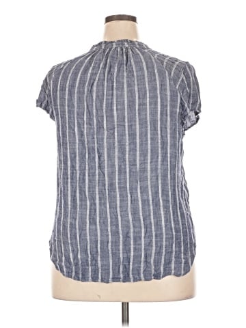 dip Short Sleeve Blouse (view 2)