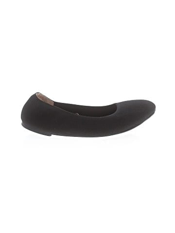 Amazon Essentials Flats (view 1)