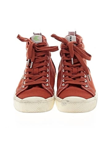 Cariuma Pantone Sneakers (view 2)