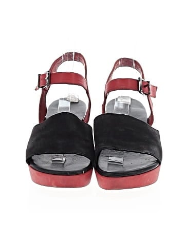 Arche Wedges (view 2)