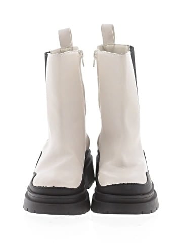 Wild Pair Boots (view 2)