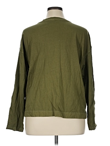 Old Navy Long Sleeve T-Shirt (view 2)