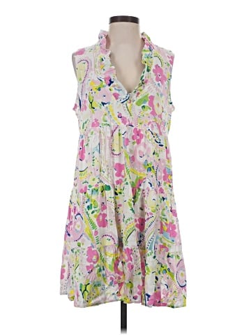 Crown & Ivy Casual Dress (view 1)