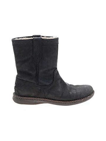 Ugg Boots (view 1)