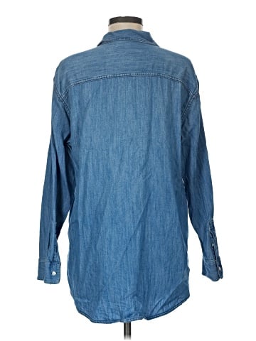 Old Navy Long Sleeve Button-Down Shirt (view 2)