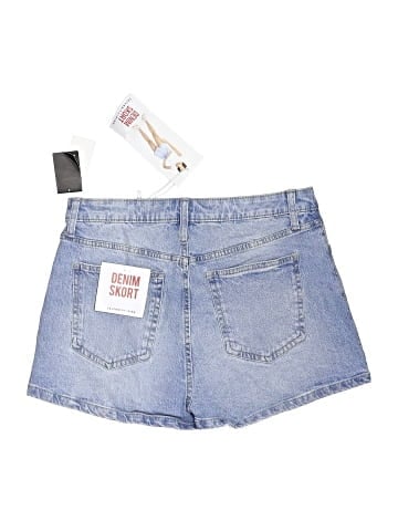 Celebrity Pink Skort (view 2)