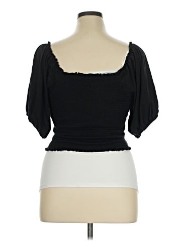 Kindred Bravely Short Sleeve Top (view 2)