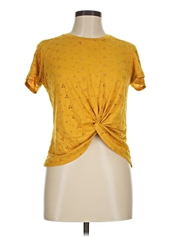 Jun & Ivy Short Sleeve Top (view 1)