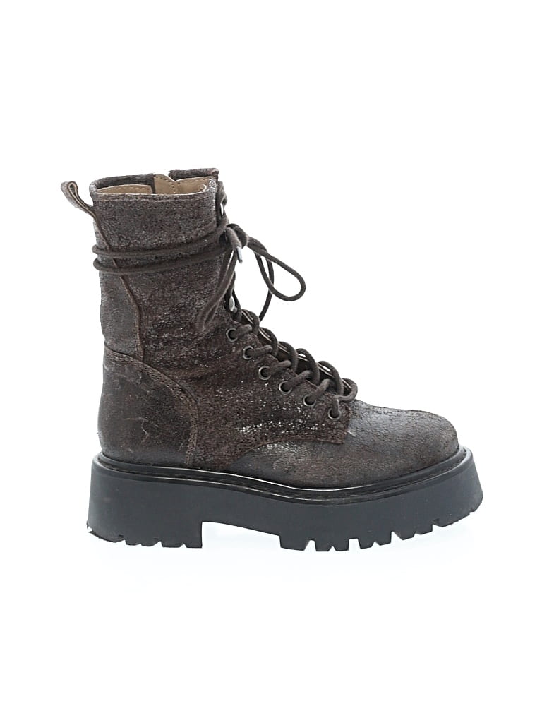 Pre-owned Steve Madden Boots In Brown