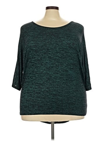 Bobbie Brooks 3/4 Sleeve T-Shirt (view 1)