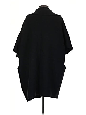 Akemi + Kin Poncho (view 2)