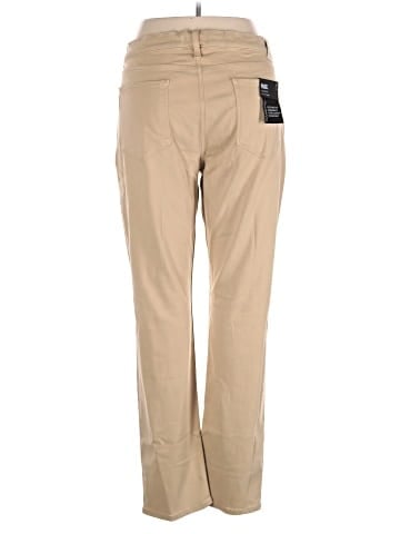 Paige Khakis (view 2)