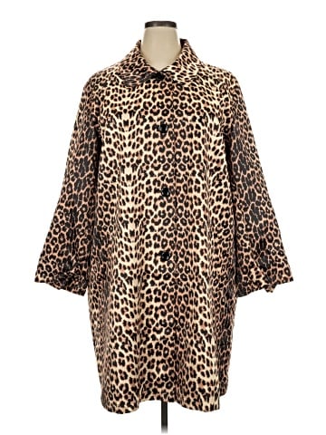 Donna Salyers' Fabulous Furs Coat (view 1)